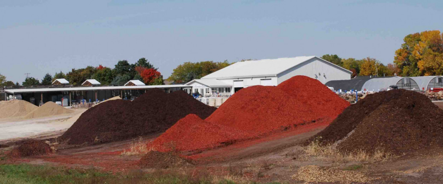 Bulk Landscaping Products & Delivery Services Palo, IA Cedar River